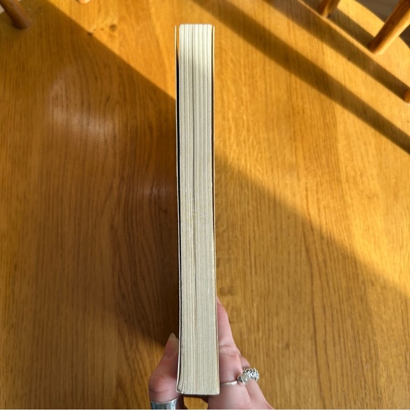 The Woman Warrior by Maxine Hong Kingston Paperback Book - Picture 4 of 8